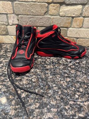 Jordan Kids Black and Red Sneakers